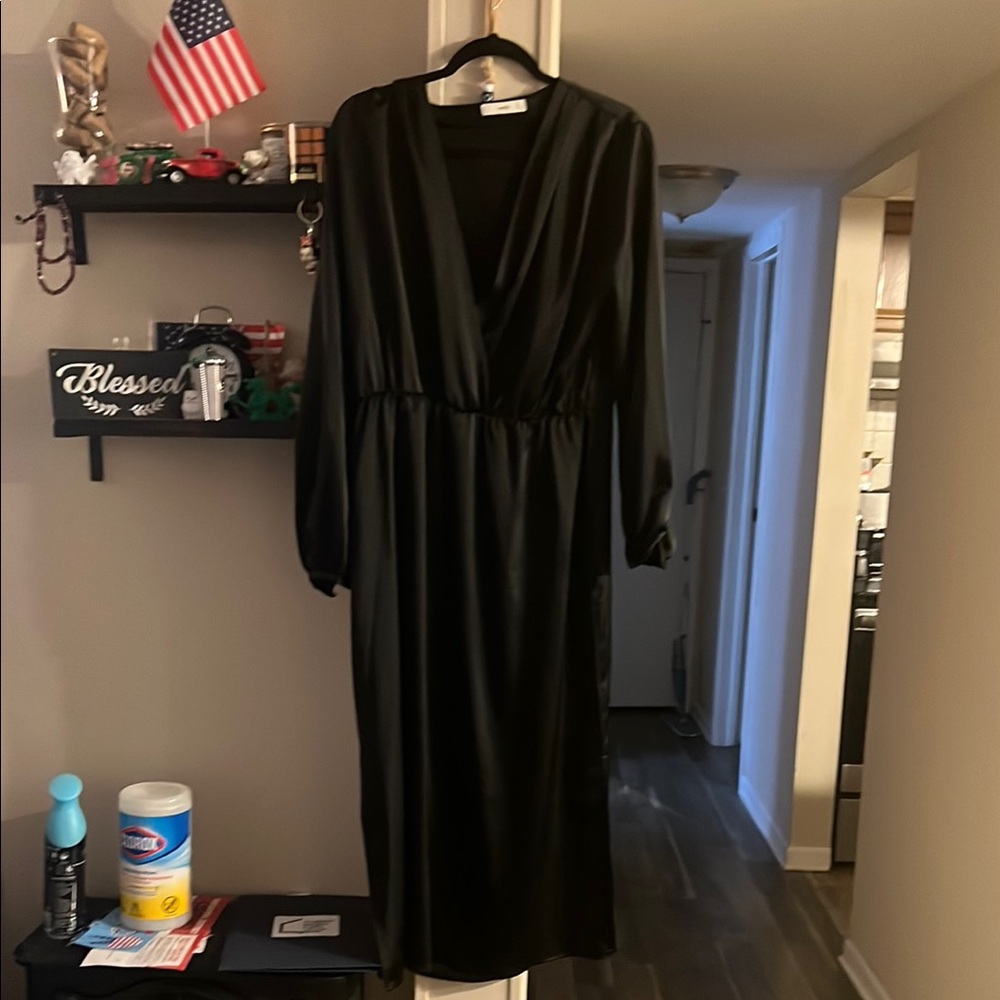 Elegant Black Long Sleeve Dress
